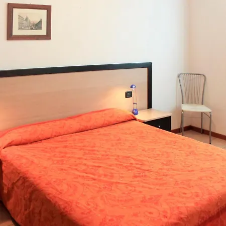 Locazione Turistica Rossa E Gialla - Laz179 Apartment *